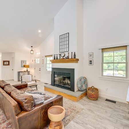 Distinctive Hamptons Home With Pool Near Bay, Ocean Hampton Bays Buitenkant foto