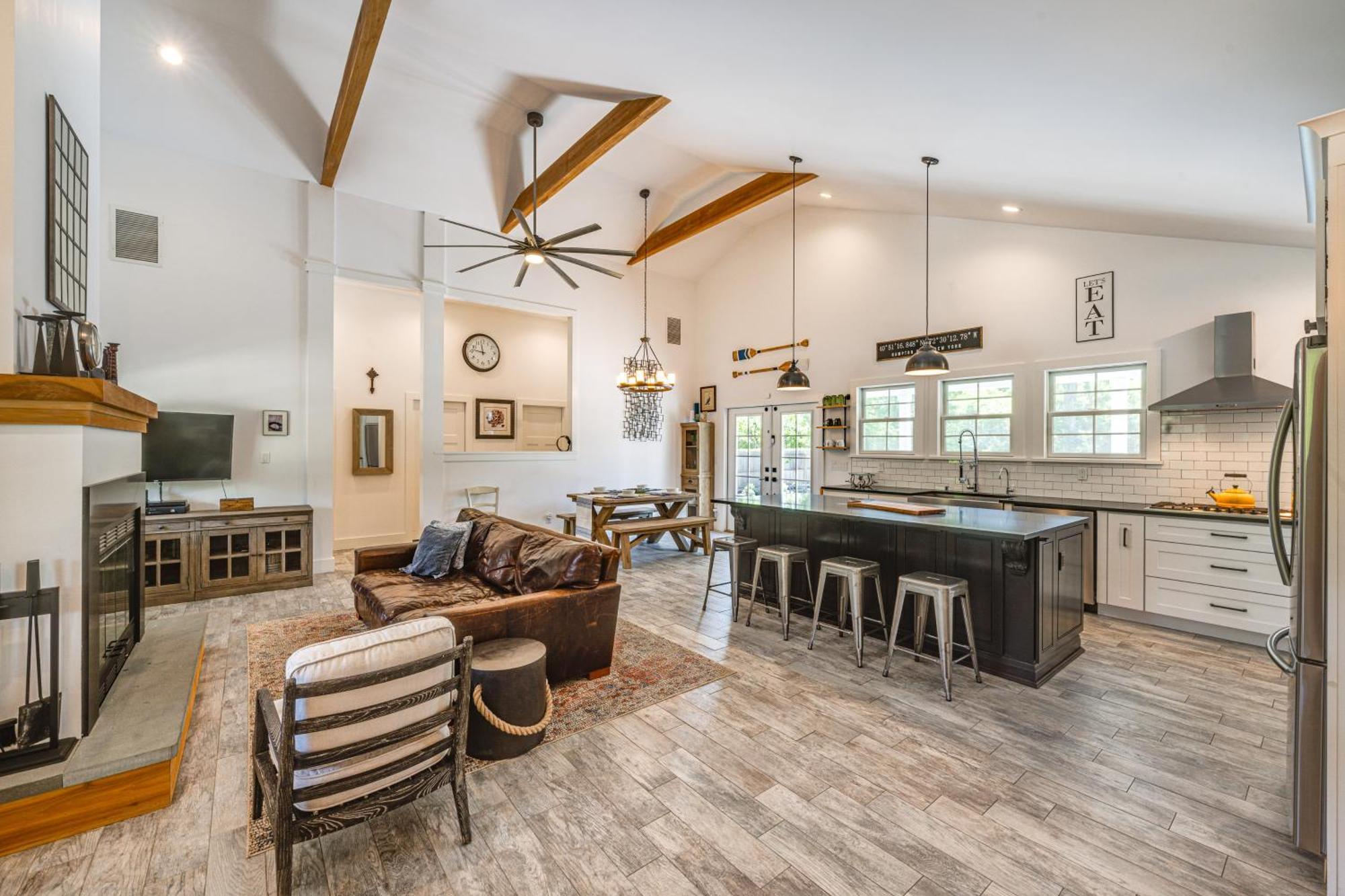 Distinctive Hamptons Home With Pool Near Bay, Ocean Hampton Bays Buitenkant foto